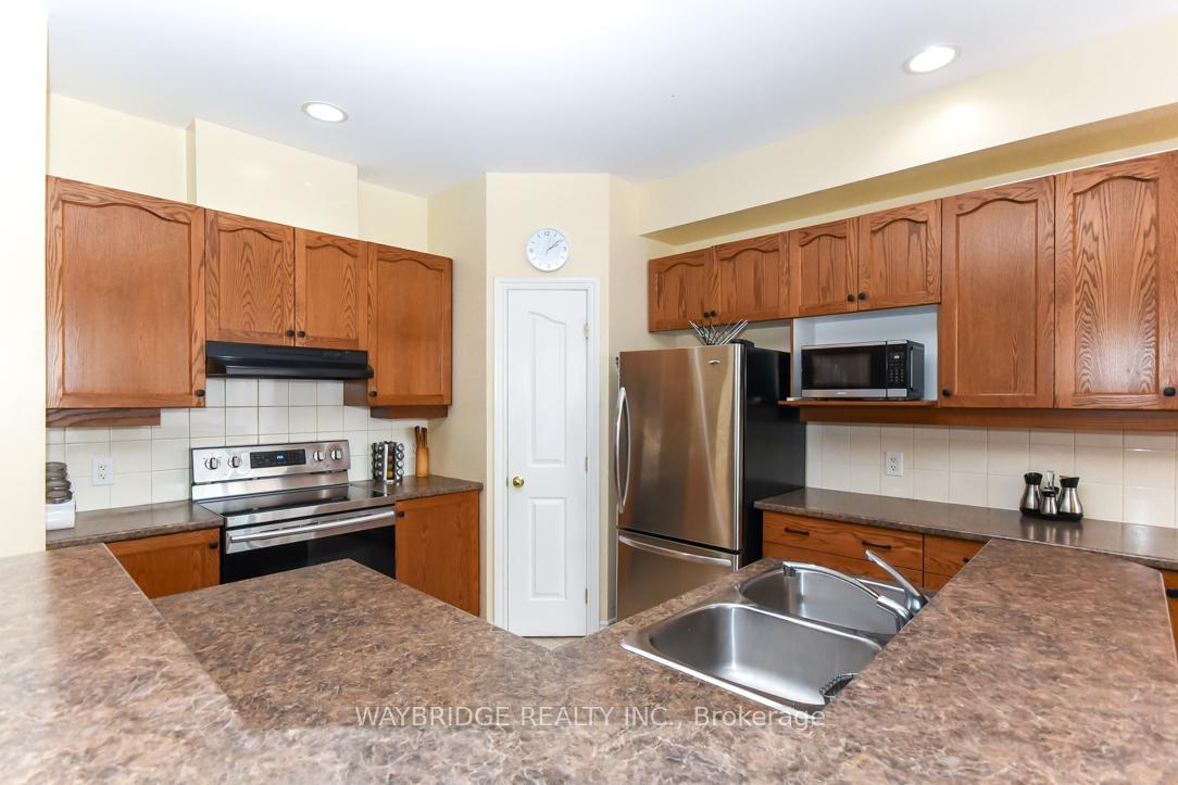 Photo 5 of 220 Jersey Tea Circle, Ottawa, Riverside South/Gloucester Glen — HOMEH