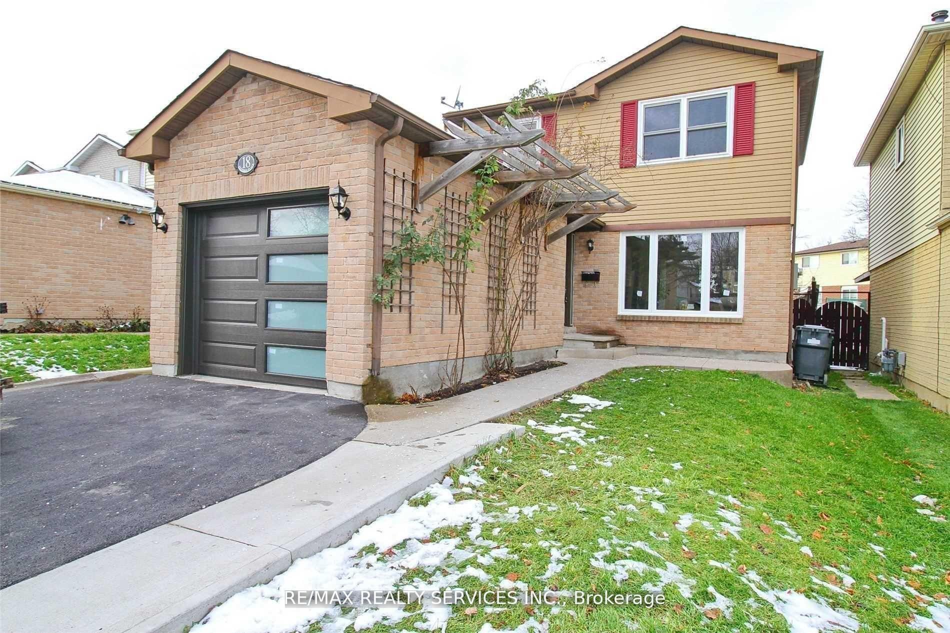 Photo 1 of 18 Festoon Place, Brampton, Southgate — HOMEH