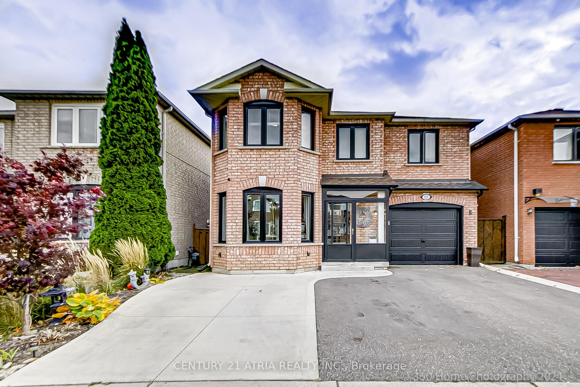Photo 1 of 122 Denton Circle, Vaughan, Maple — HOMEH