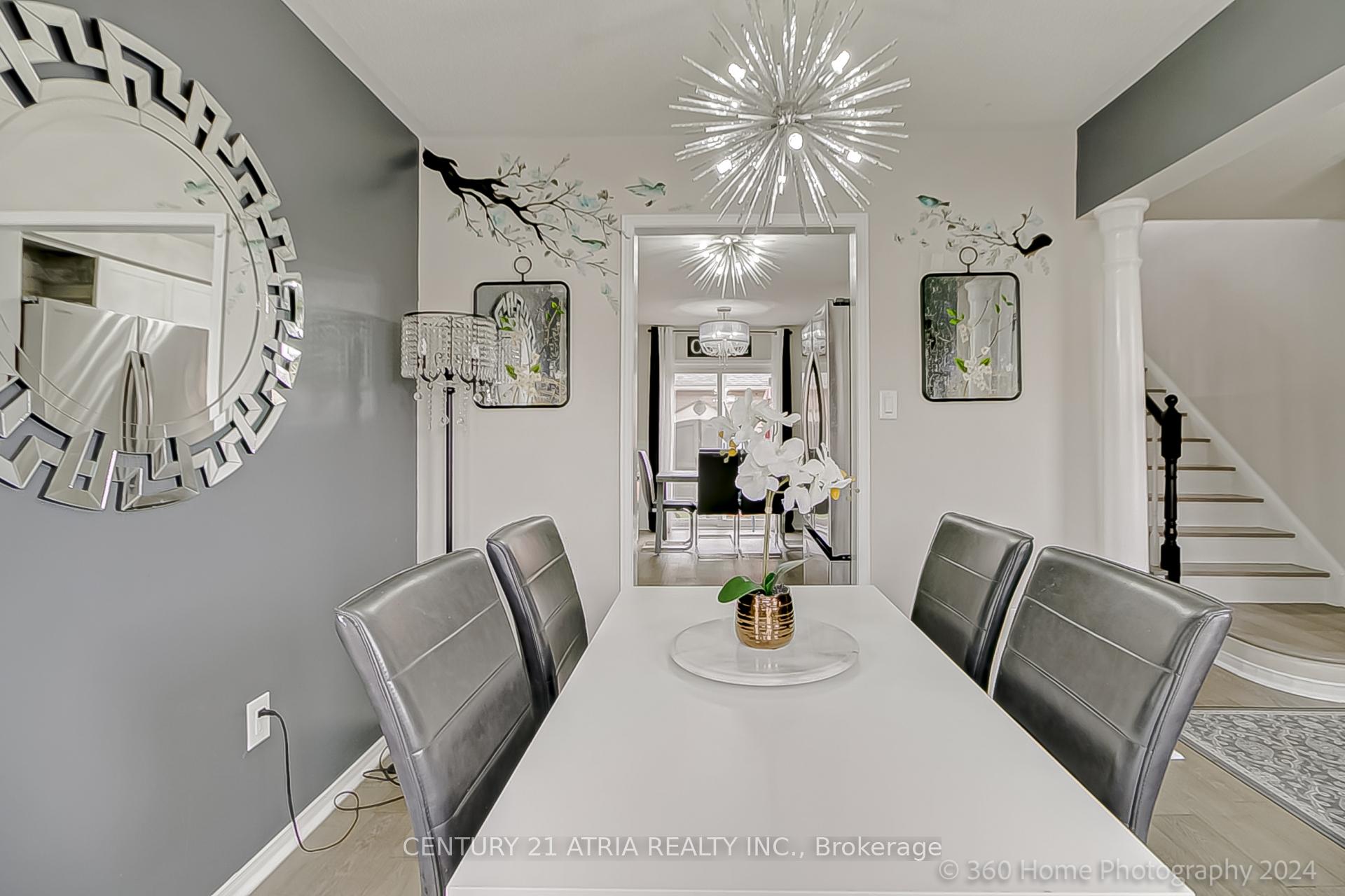 Photo 6 of 122 Denton Circle, Vaughan, Maple — HOMEH