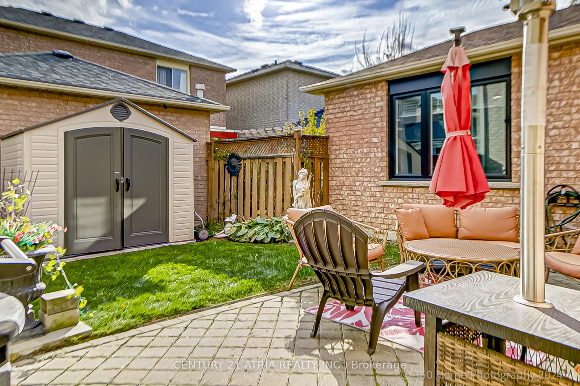 Photo 26 of 122 Denton Circle, Vaughan, Maple — HOMEH