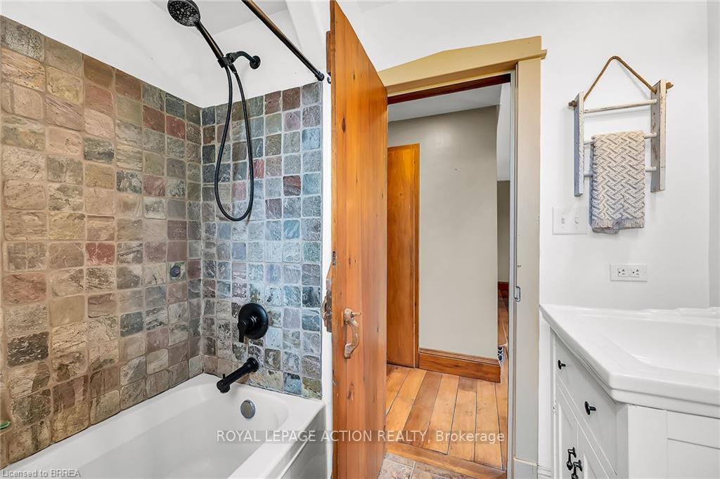 Photo 22 of 119 Wetmores Road, Brant, Brantford Twp — HOMEH