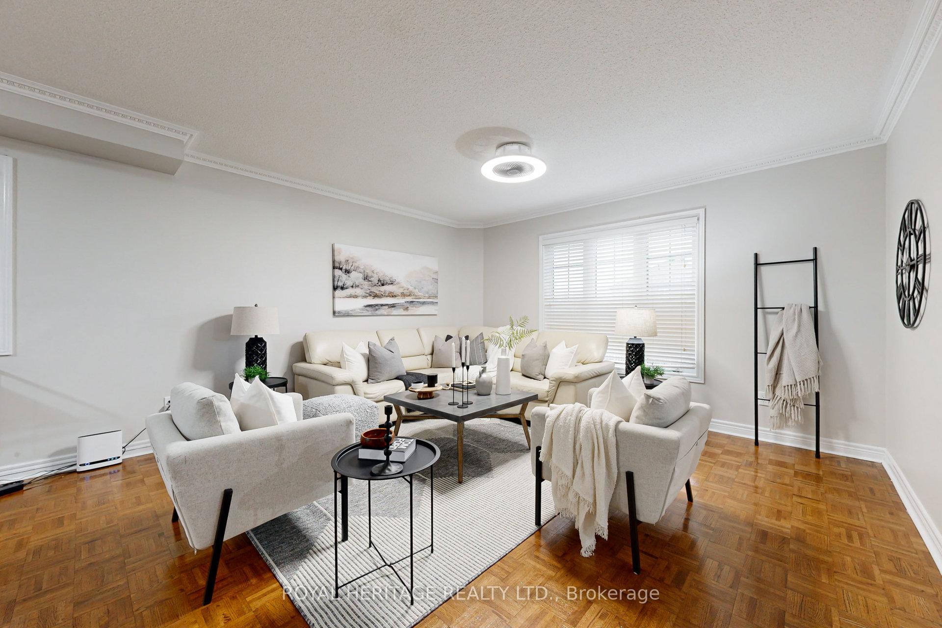 Photo 3 of 154 Queen Isabella Crescent, Vaughan, Vellore Village — HOMEH