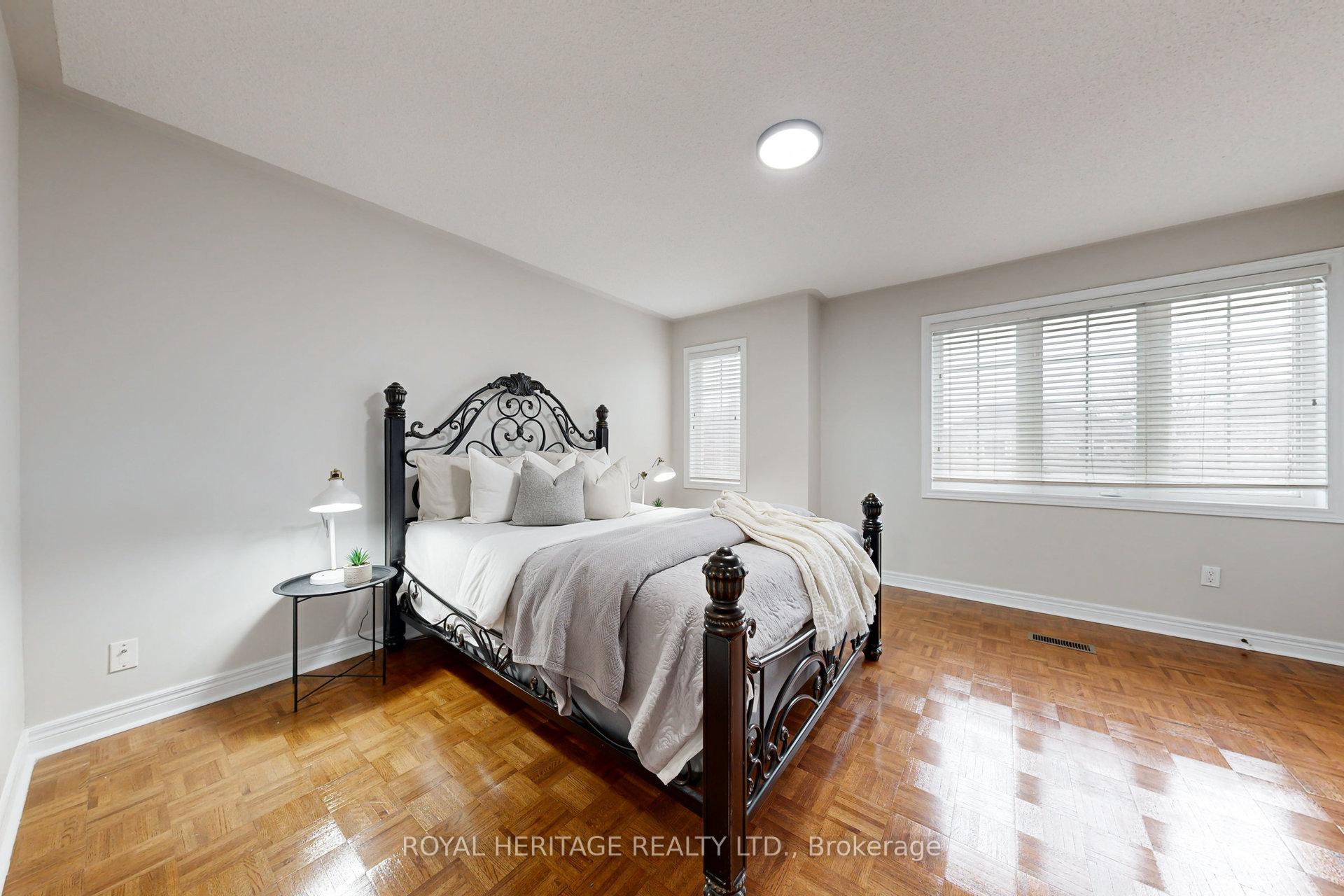 Photo 15 of 154 Queen Isabella Crescent, Vaughan, Vellore Village — HOMEH