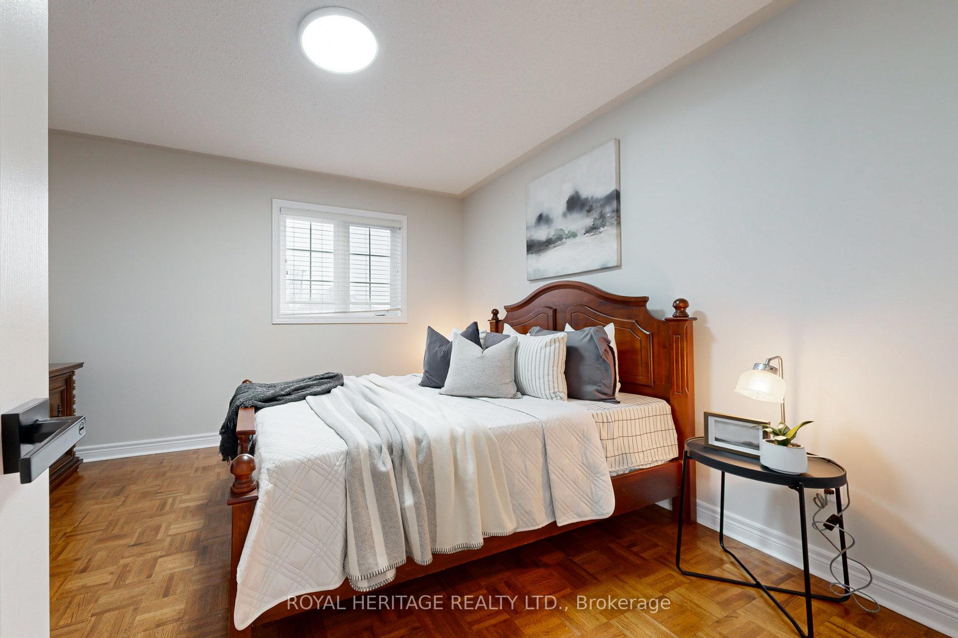 Photo 20 of 154 Queen Isabella Crescent, Vaughan, Vellore Village — HOMEH