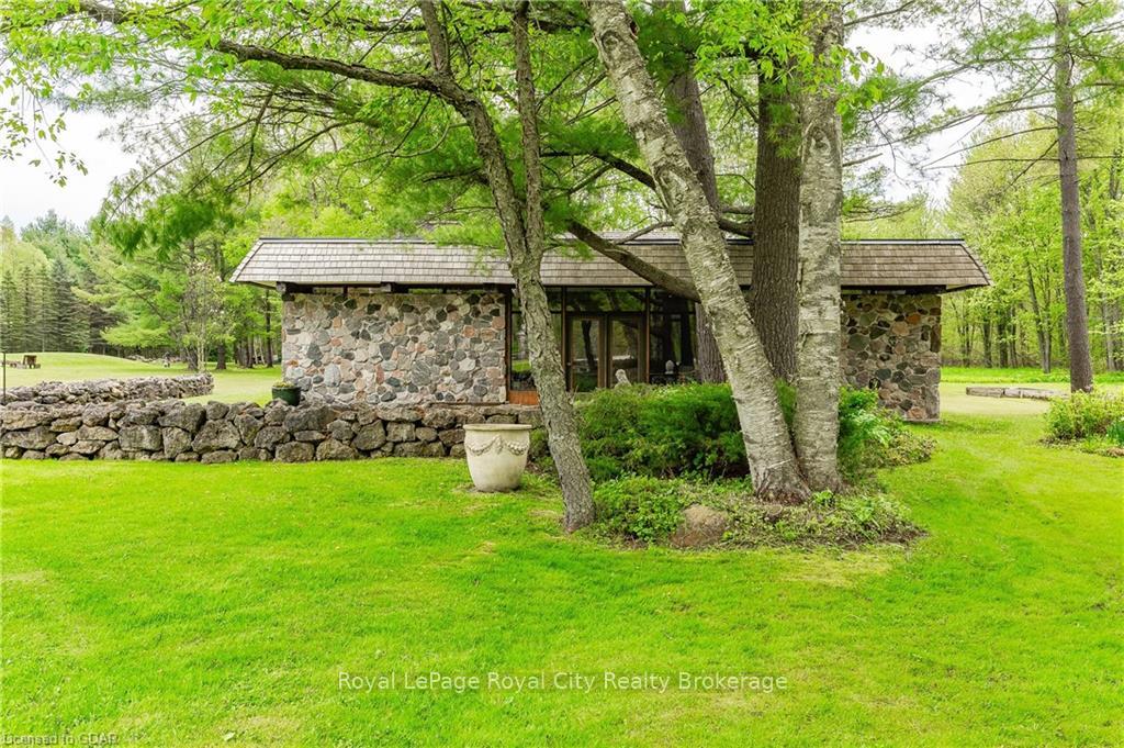Photo 8 of 1159 Campbellville Road, Milton, Rural Milton West — HOMEH