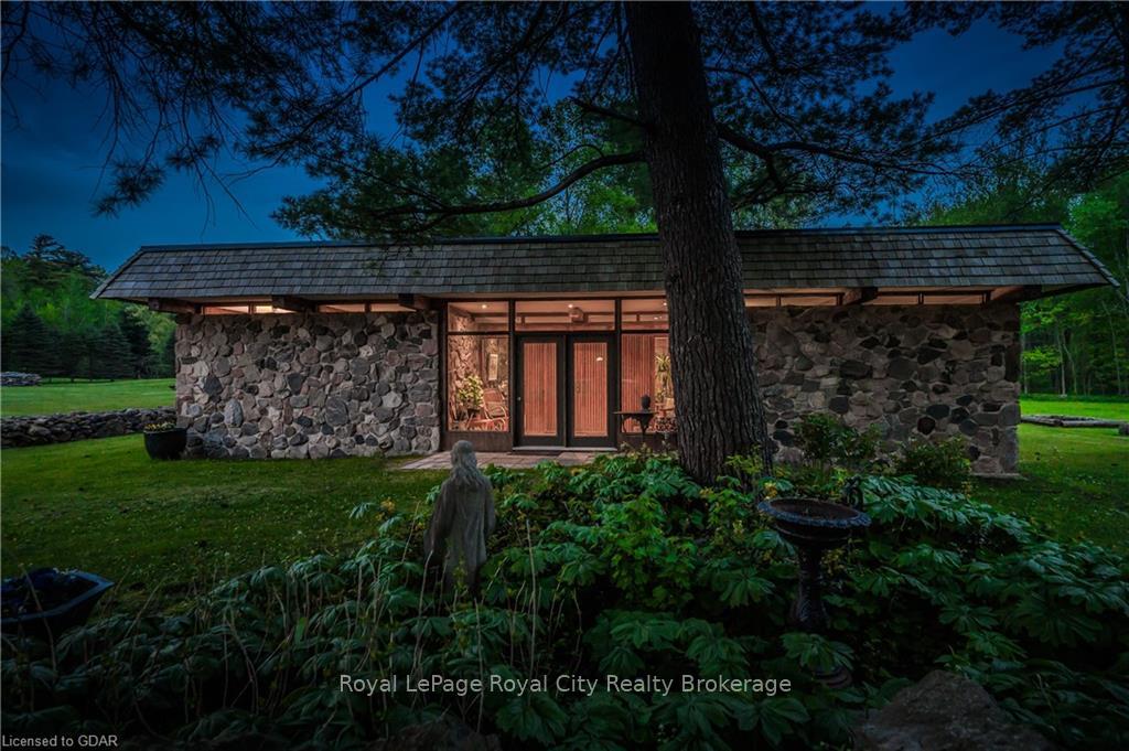 Photo 9 of 1159 Campbellville Road, Milton, Rural Milton West — HOMEH