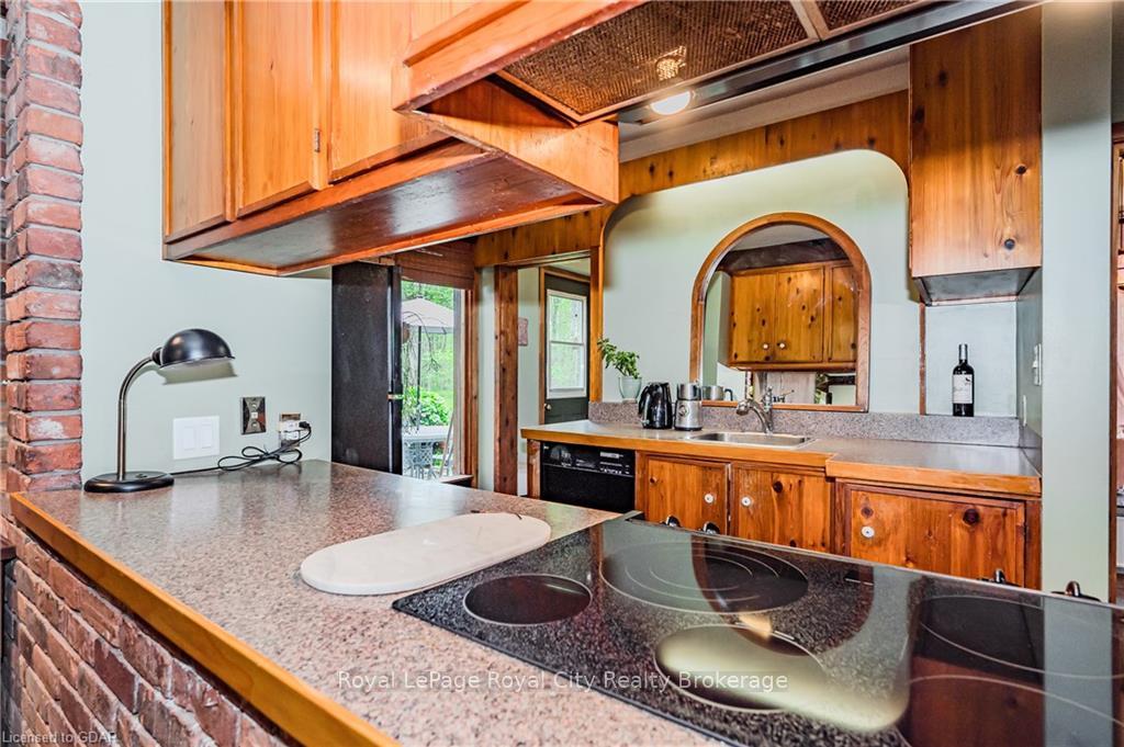 Photo 21 of 1159 Campbellville Road, Milton, Rural Milton West — HOMEH