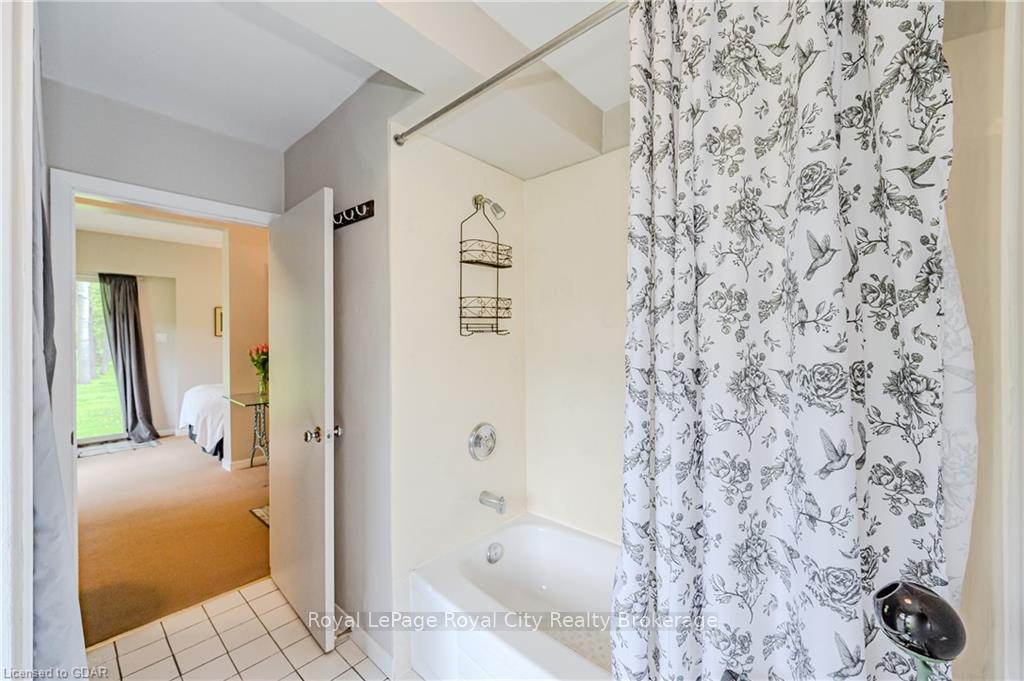 Photo 29 of 1159 Campbellville Road, Milton, Rural Milton West — HOMEH