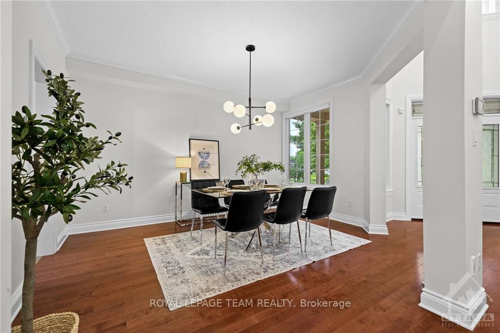 Photo 2 of 33 Silverthorn Court, Ottawa, Barrhaven - Stonebridge — HOMEH
