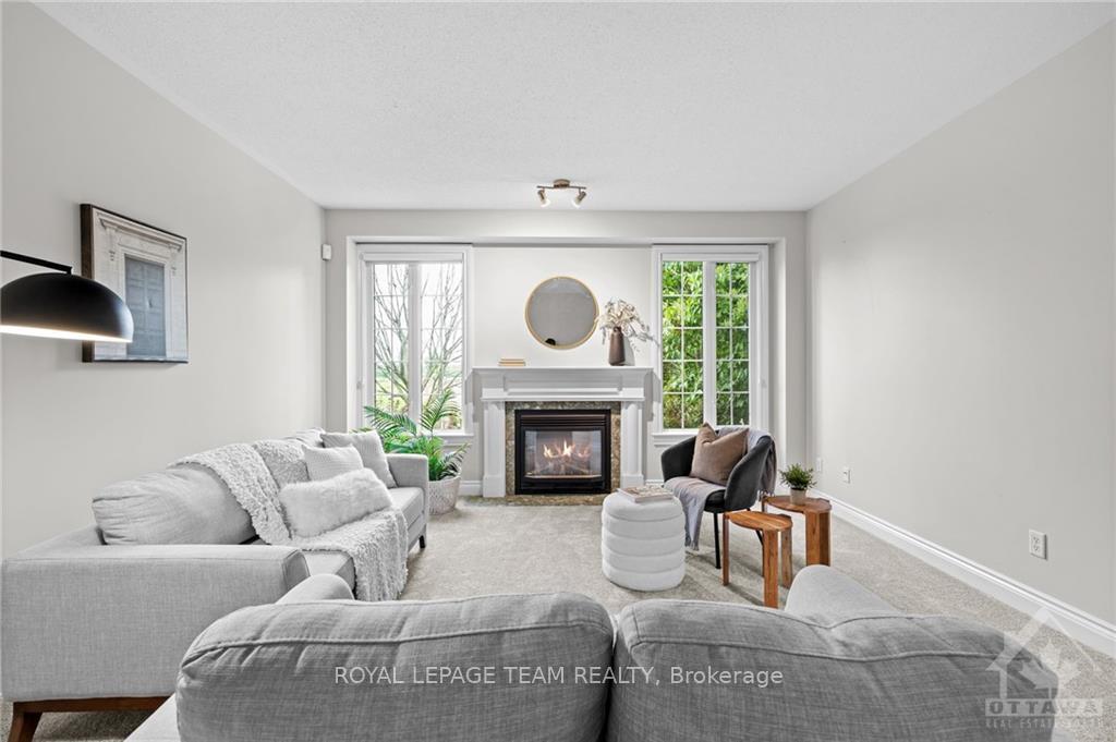 Photo 5 of 33 Silverthorn Court, Ottawa, Barrhaven - Stonebridge — HOMEH