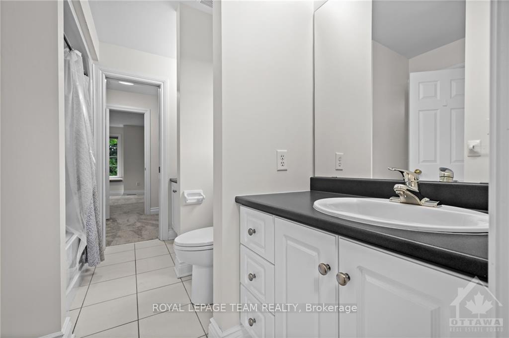 Photo 9 of 33 Silverthorn Court, Ottawa, Barrhaven - Stonebridge — HOMEH