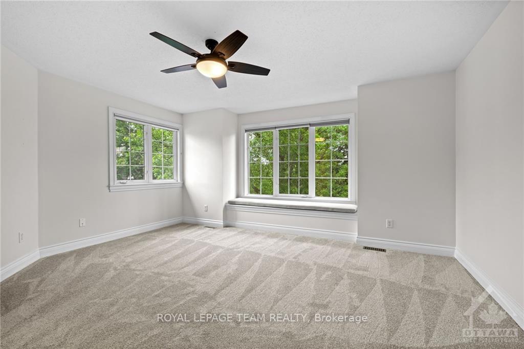 Photo 10 of 33 Silverthorn Court, Ottawa, Barrhaven - Stonebridge — HOMEH