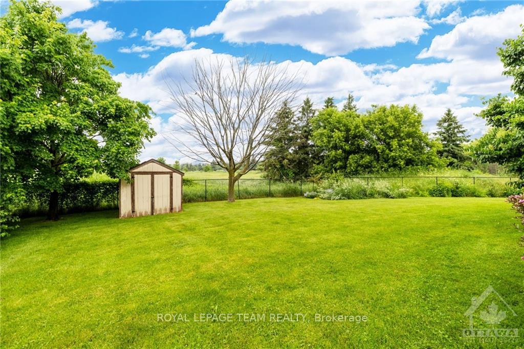 Photo 17 of 33 Silverthorn Court, Ottawa, Barrhaven - Stonebridge — HOMEH