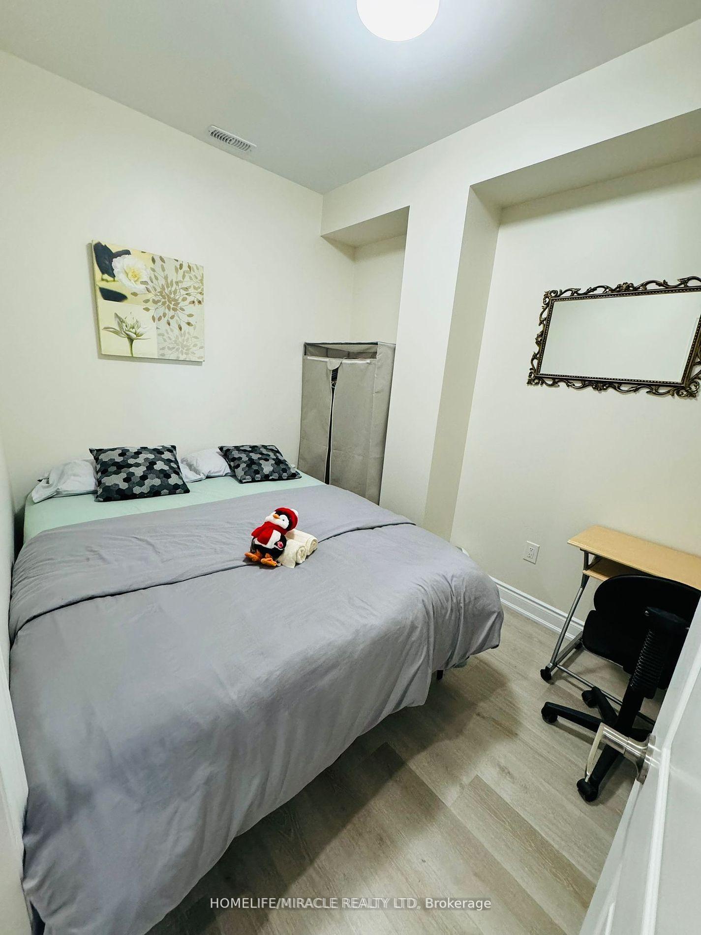 Photo 5 of 84 Bermondsey Way, Brampton, Bram West — HOMEH