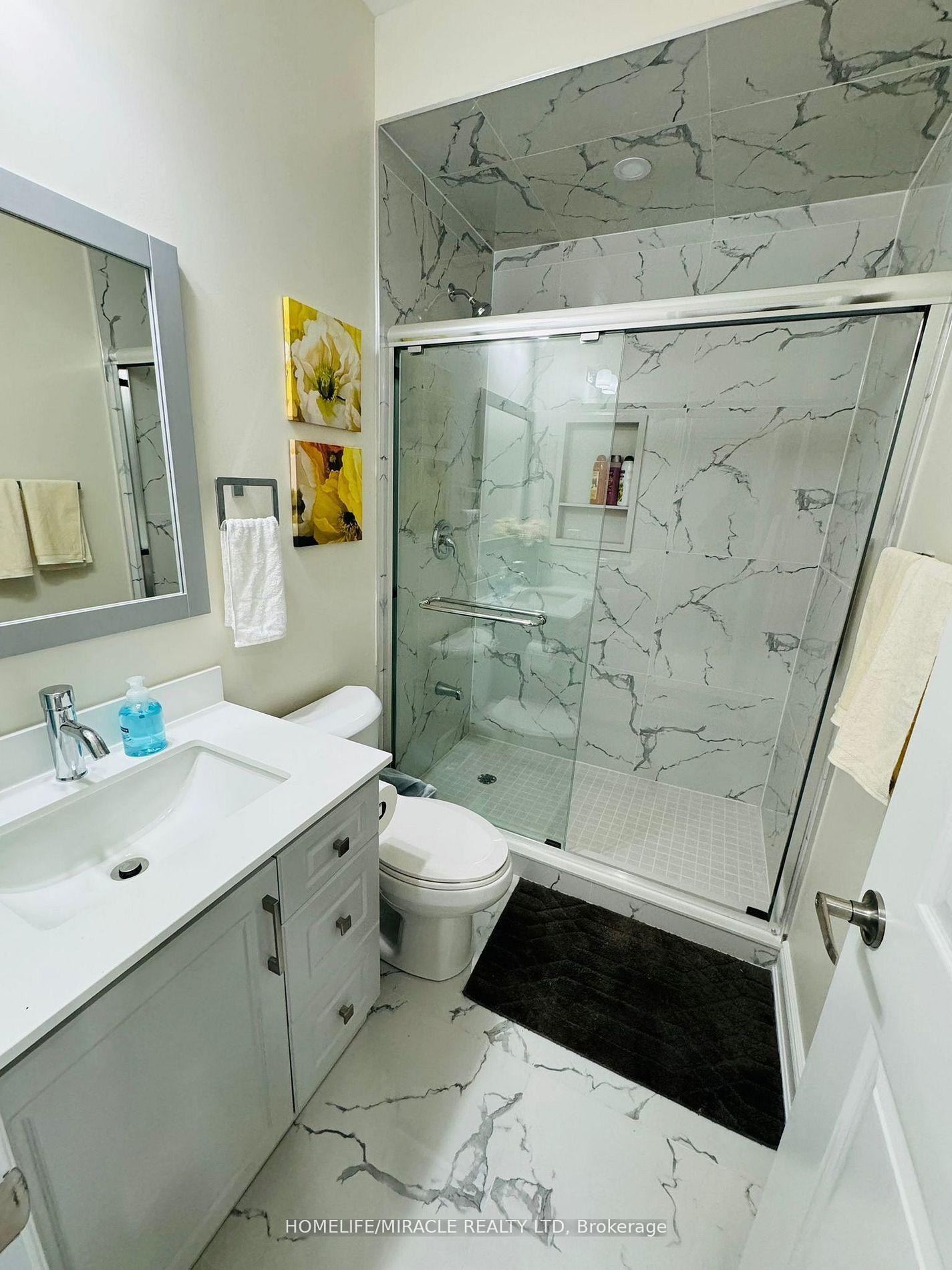 Photo 9 of 84 Bermondsey Way, Brampton, Bram West — HOMEH