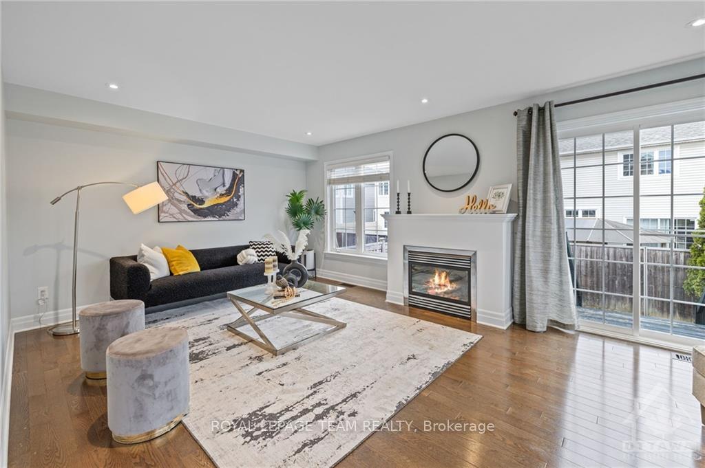 Photo 5 of 100 Urbancrest, Ottawa, Barrhaven - Stonebridge — HOMEH