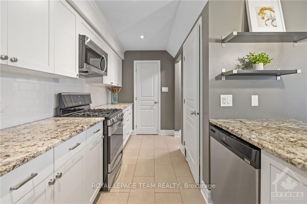 Photo 8 of 100 Urbancrest, Ottawa, Barrhaven - Stonebridge — HOMEH