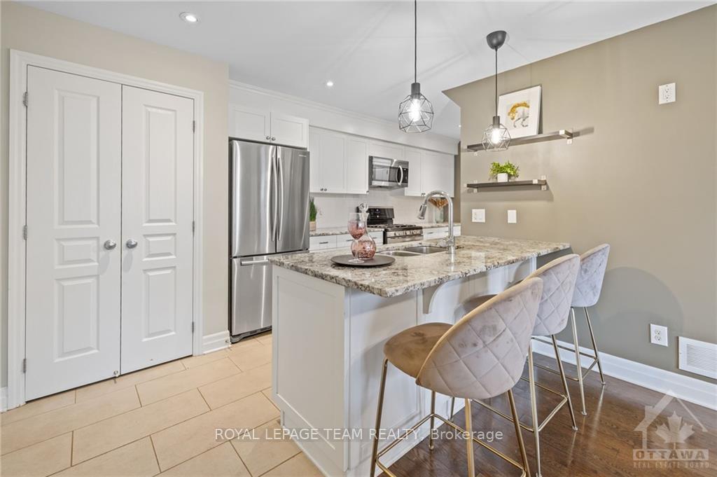 Photo 9 of 100 Urbancrest, Ottawa, Barrhaven - Stonebridge — HOMEH