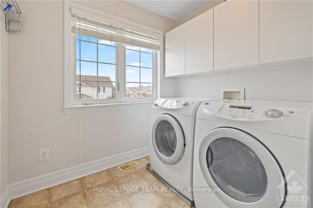 Photo 24 of 100 Urbancrest, Ottawa, Barrhaven - Stonebridge — HOMEH