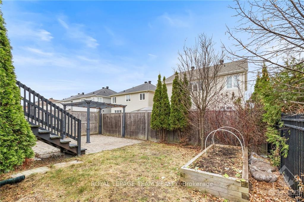 Photo 29 of 100 Urbancrest, Ottawa, Barrhaven - Stonebridge — HOMEH