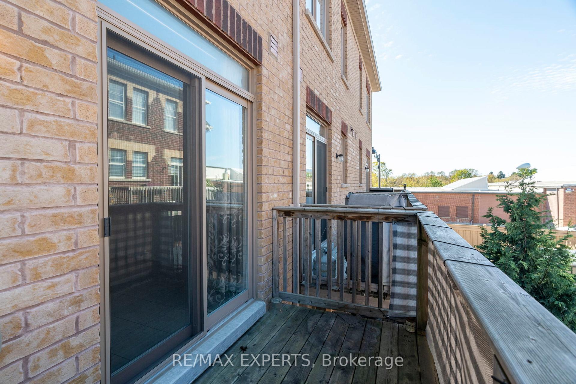 Photo 22 of Unit 16, 10 Porter Avenue W, Vaughan, West Woodbridge — HOMEH