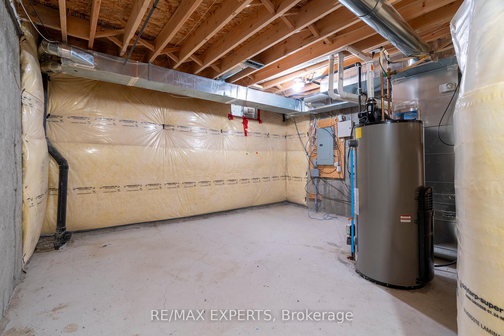 Photo 29 of Unit 16, 10 Porter Avenue W, Vaughan, West Woodbridge — HOMEH