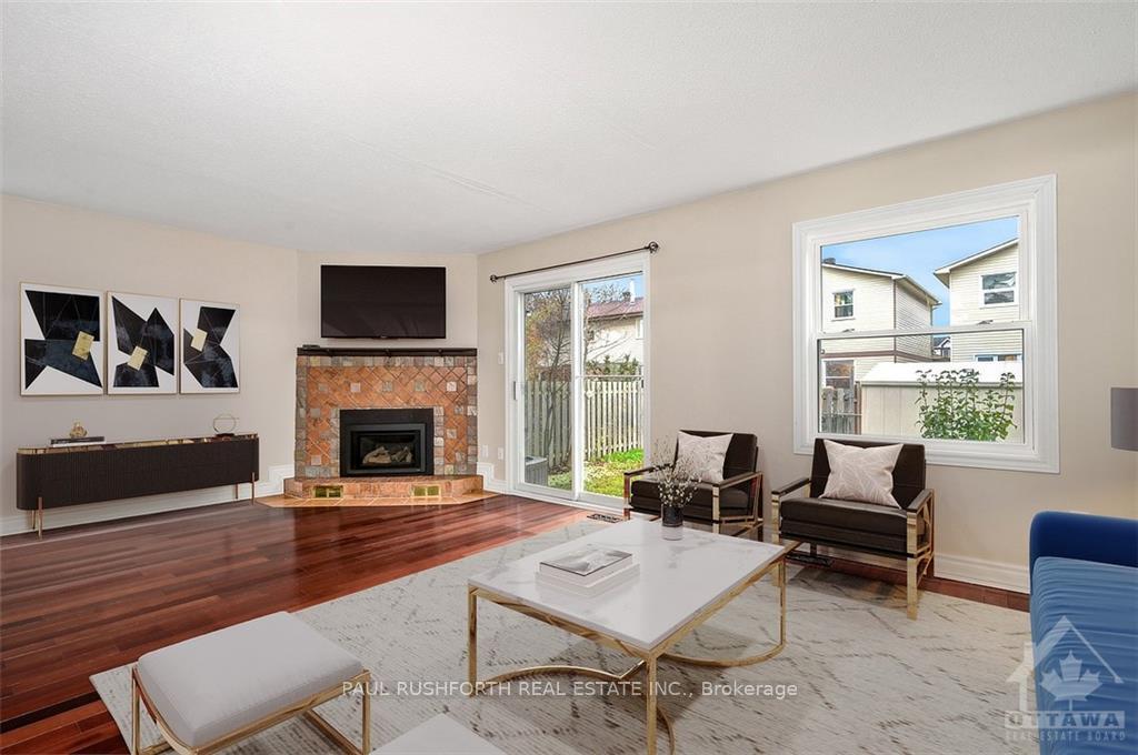 Photo 5 of 49 Foxfield Drive, Ottawa, Barrhaven - Knollsbrook — HOMEH