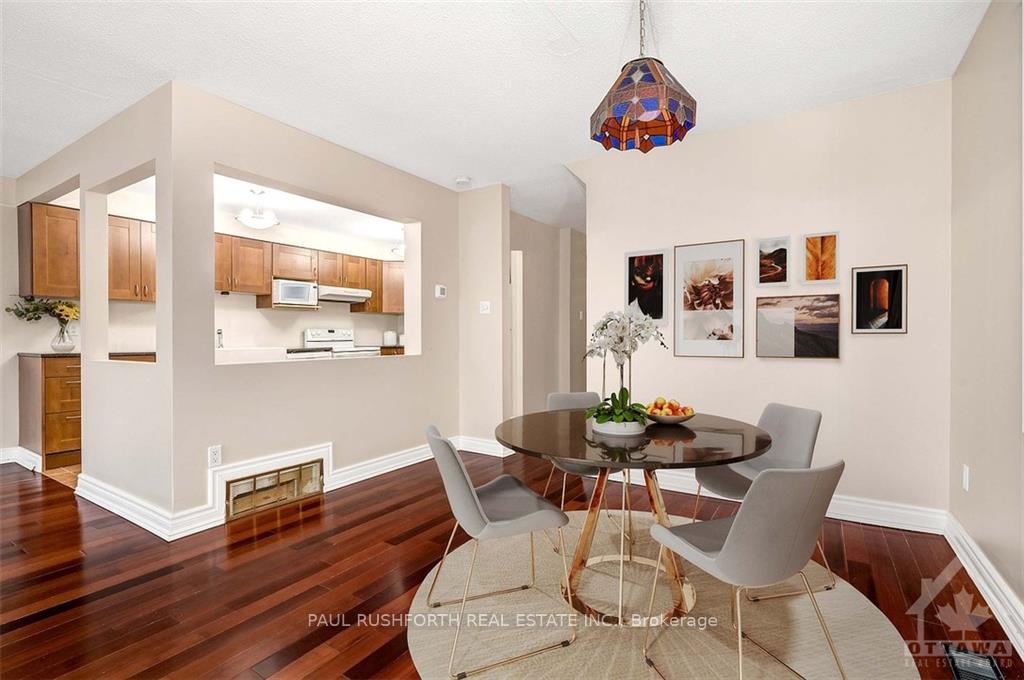 Photo 10 of 49 Foxfield Drive, Ottawa, Barrhaven - Knollsbrook — HOMEH