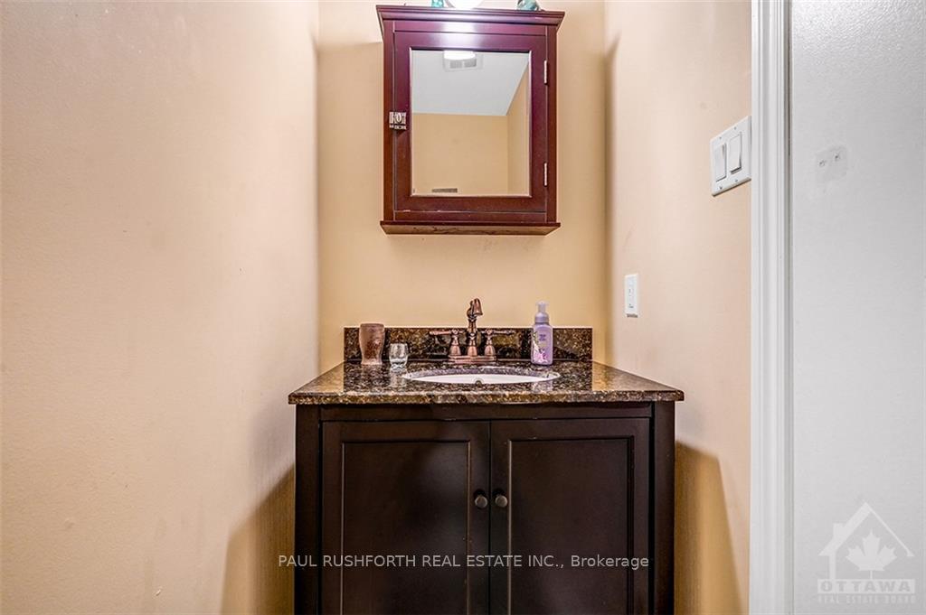 Photo 14 of 49 Foxfield Drive, Ottawa, Barrhaven - Knollsbrook — HOMEH