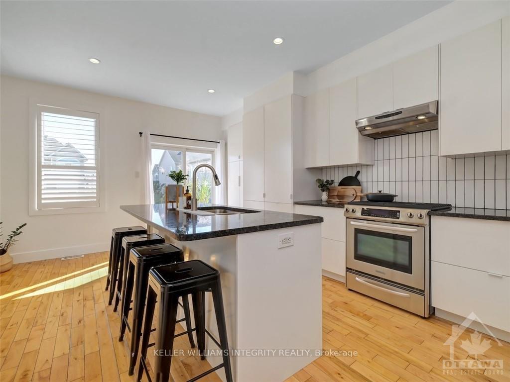 Photo 6 of 524 Bretby Crescent, Ottawa, Barrhaven - Cedargrove/Fraserdale — HOMEH
