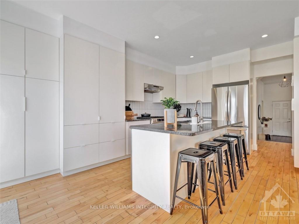 Photo 7 of 524 Bretby Crescent, Ottawa, Barrhaven - Cedargrove/Fraserdale — HOMEH