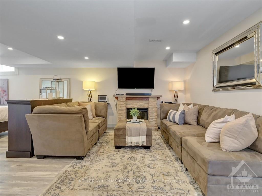 Photo 24 of 524 Bretby Crescent, Ottawa, Barrhaven - Cedargrove/Fraserdale — HOMEH