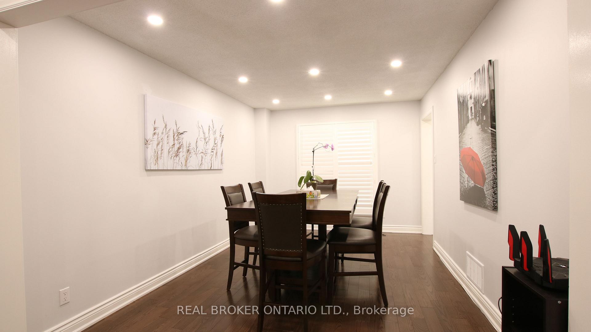Photo 9 of 3 Phelps Drive, Brampton, Northwood Park — HOMEH