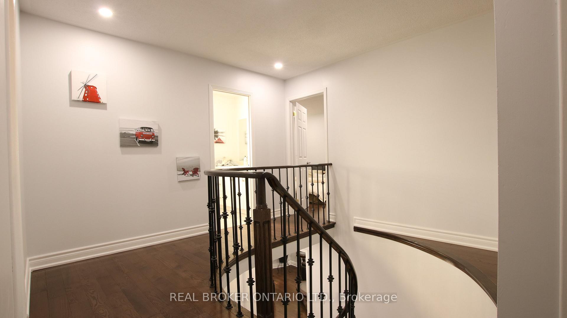 Photo 6 of 3 Phelps Drive, Brampton, Northwood Park — HOMEH