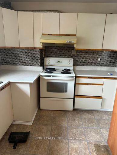 Photo 2 of 21 Edenridge Drive, Brampton, Southgate — HOMEH
