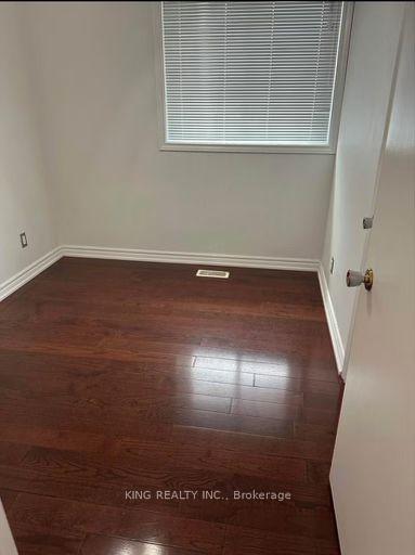 Photo 3 of 21 Edenridge Drive, Brampton, Southgate — HOMEH
