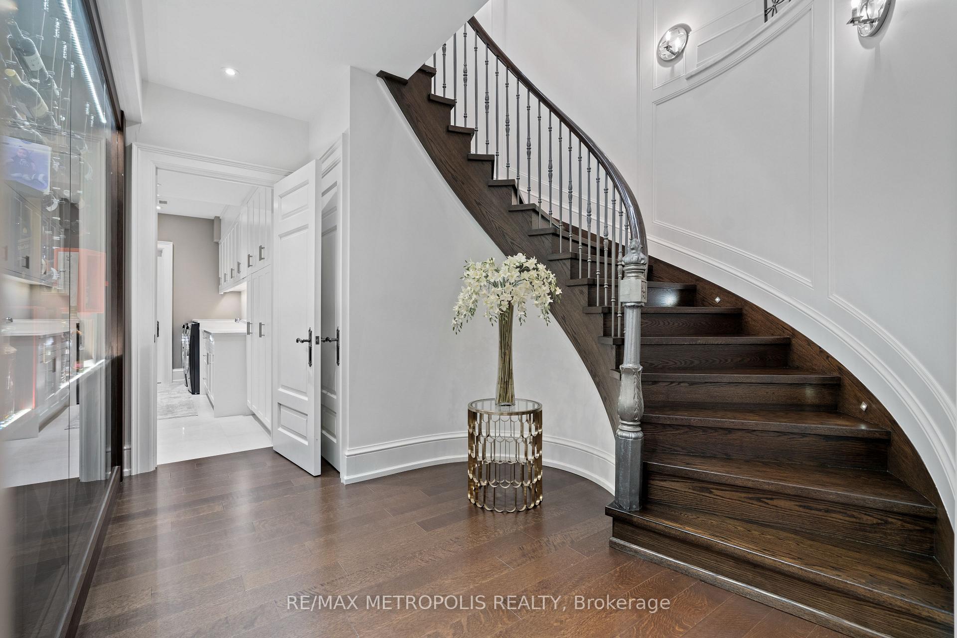 Photo 44 of 129 Endless Circle, Vaughan, Kleinburg — HOMEH