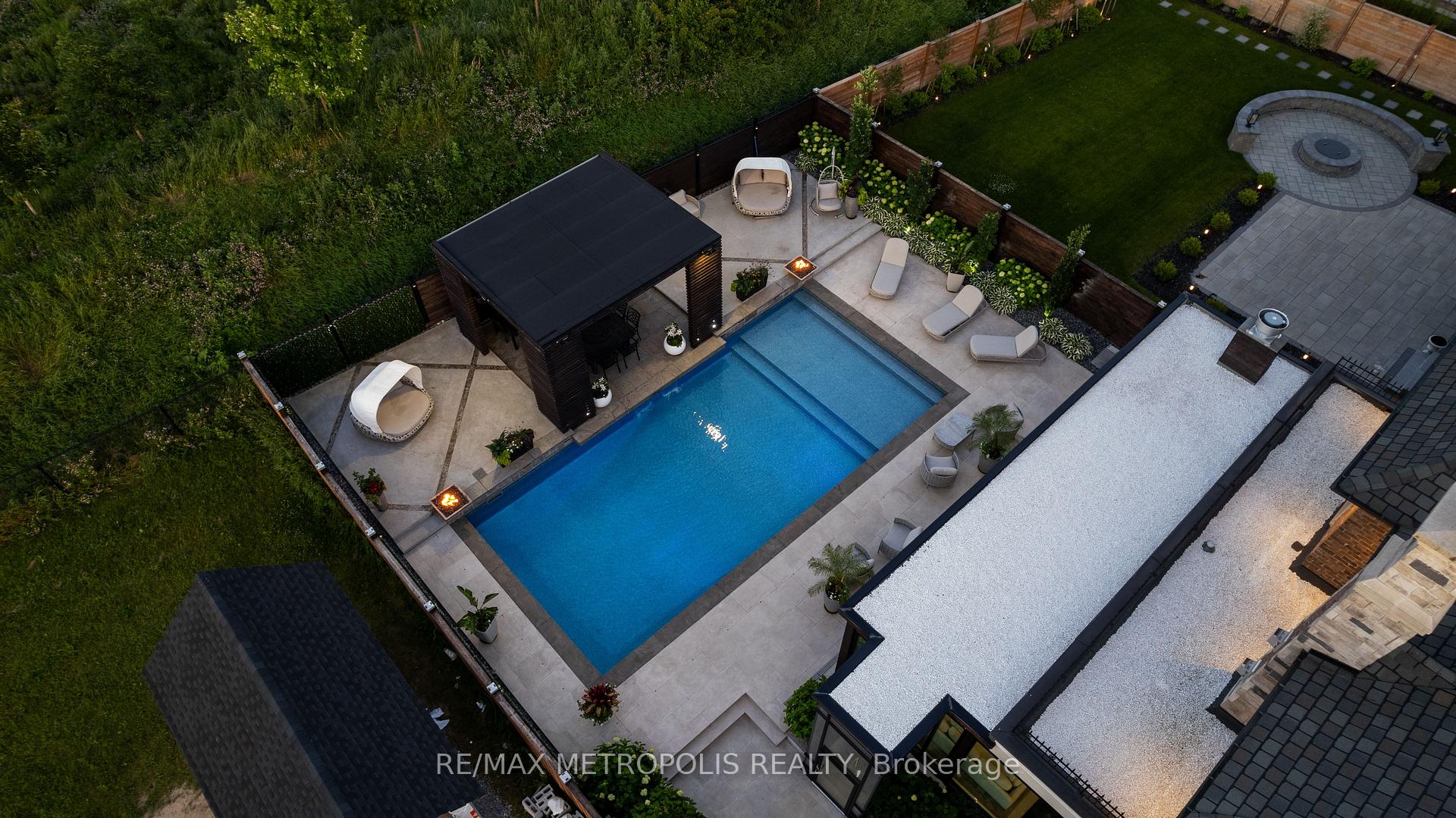 Photo 48 of 129 Endless Circle, Vaughan, Kleinburg — HOMEH