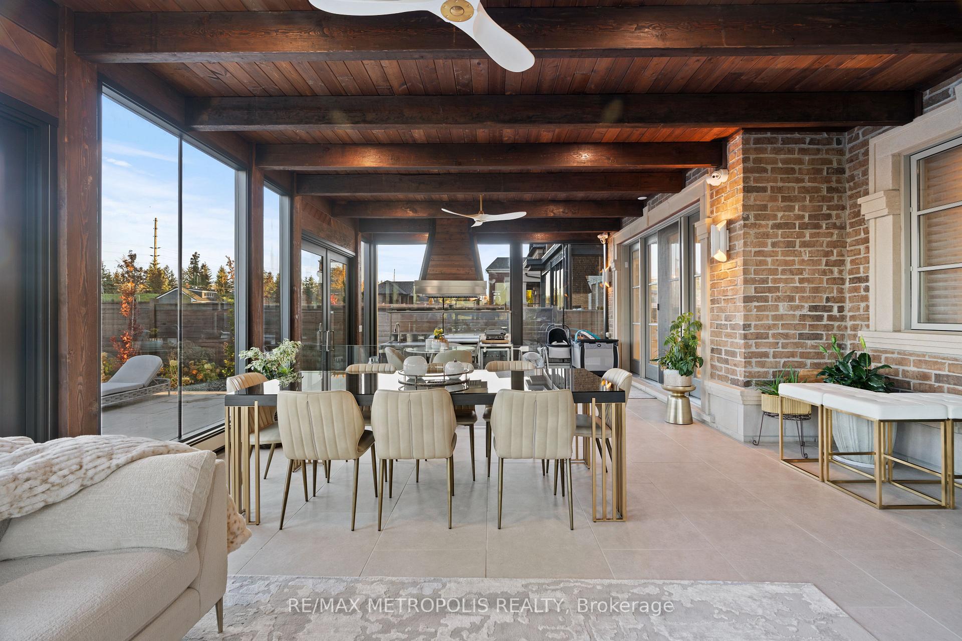 Photo 13 of 129 Endless Circle, Vaughan, Kleinburg — HOMEH