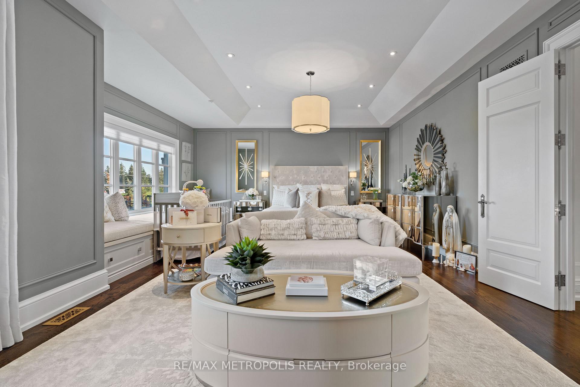 Photo 14 of 129 Endless Circle, Vaughan, Kleinburg — HOMEH