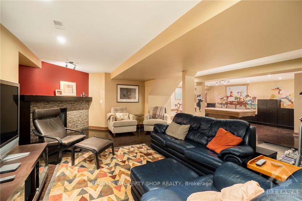 Photo 23 of 61 Berrigan Drive, Ottawa, Barrhaven - Longfields — HOMEH