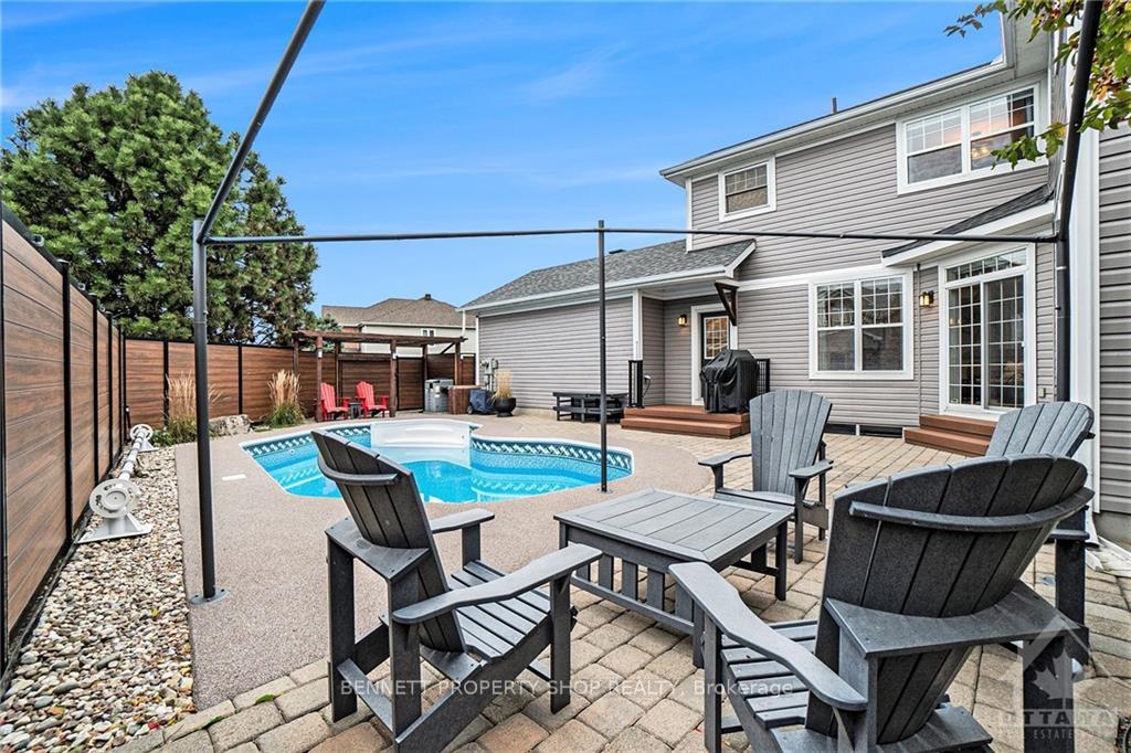 Photo 26 of 61 Berrigan Drive, Ottawa, Barrhaven - Longfields — HOMEH
