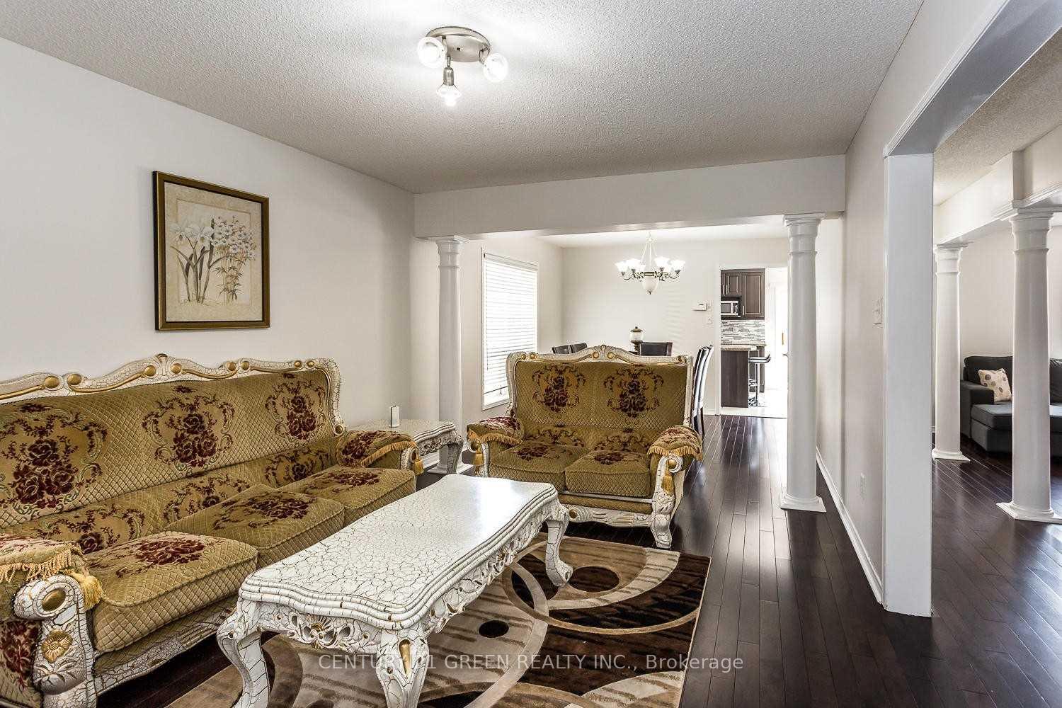 Photo 4 of 55 Dwellers Road, Brampton, Fletcher's Creek Village — HOMEH