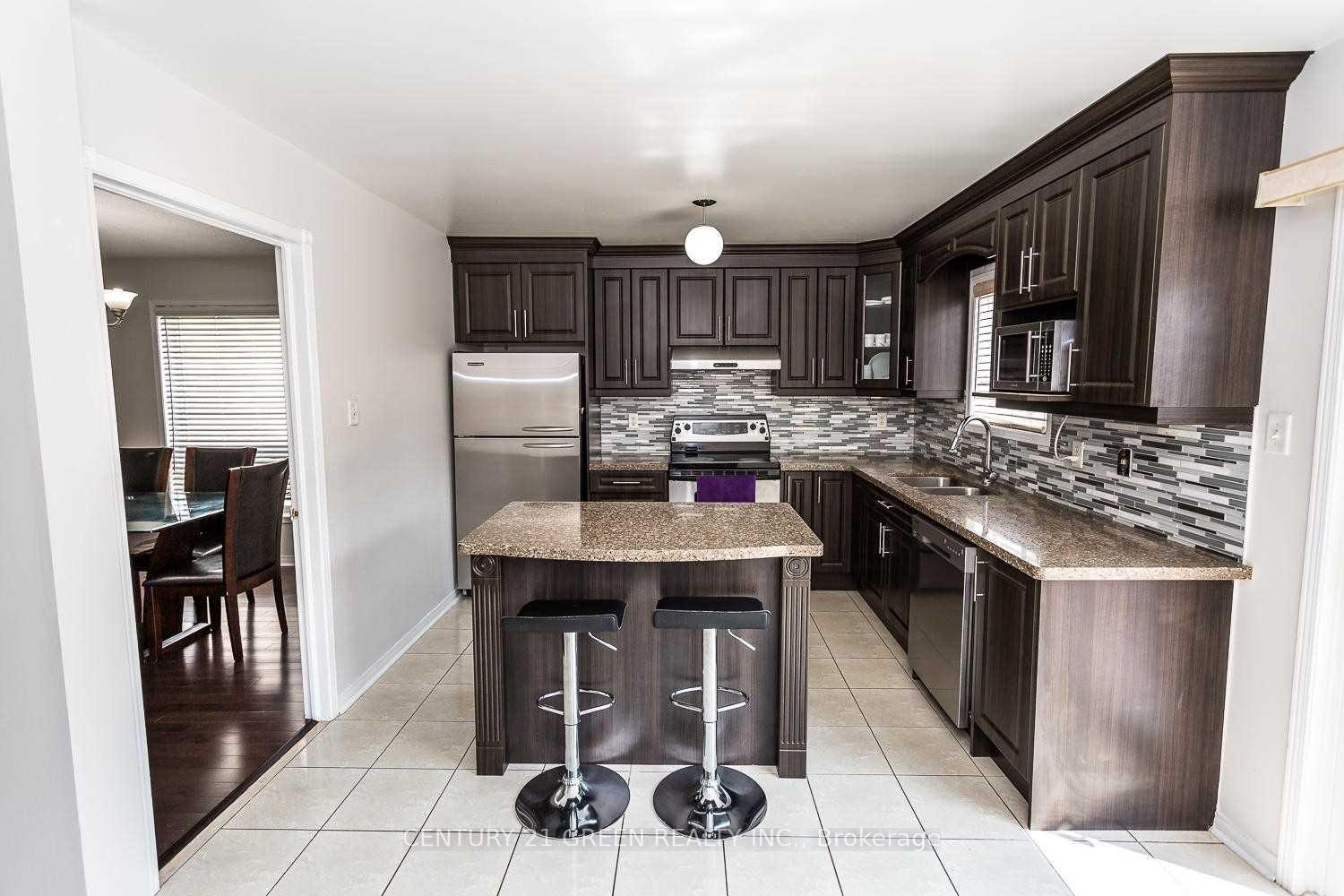 Photo 6 of 55 Dwellers Road, Brampton, Fletcher's Creek Village — HOMEH