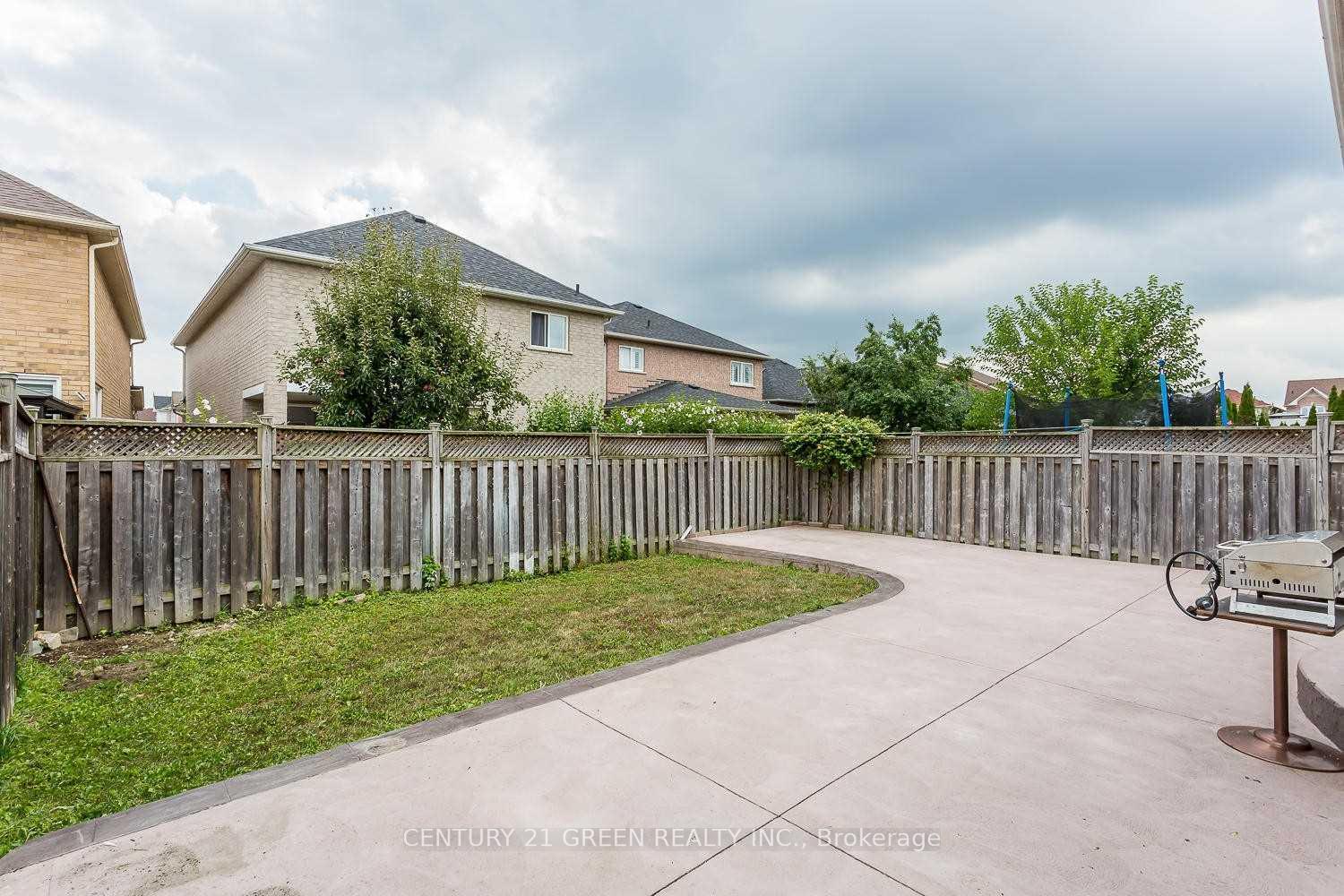 Photo 18 of 55 Dwellers Road, Brampton, Fletcher's Creek Village — HOMEH