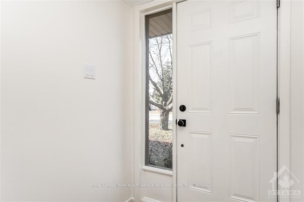 Photo 4 of 5 Fable Street, Ottawa, Barrhaven - Pheasant Run — HOMEH