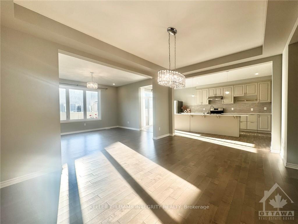 Photo 5 of 403 Aphelion Crescent, Ottawa, Barrhaven - Half Moon Bay — HOMEH