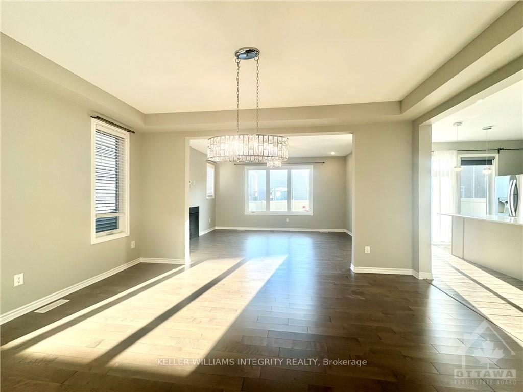 Photo 7 of 403 Aphelion Crescent, Ottawa, Barrhaven - Half Moon Bay — HOMEH
