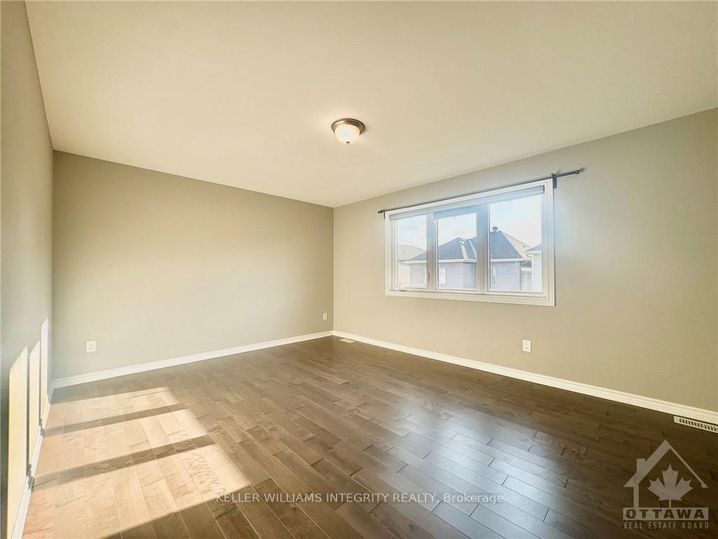 Photo 16 of 403 Aphelion Crescent, Ottawa, Barrhaven - Half Moon Bay — HOMEH